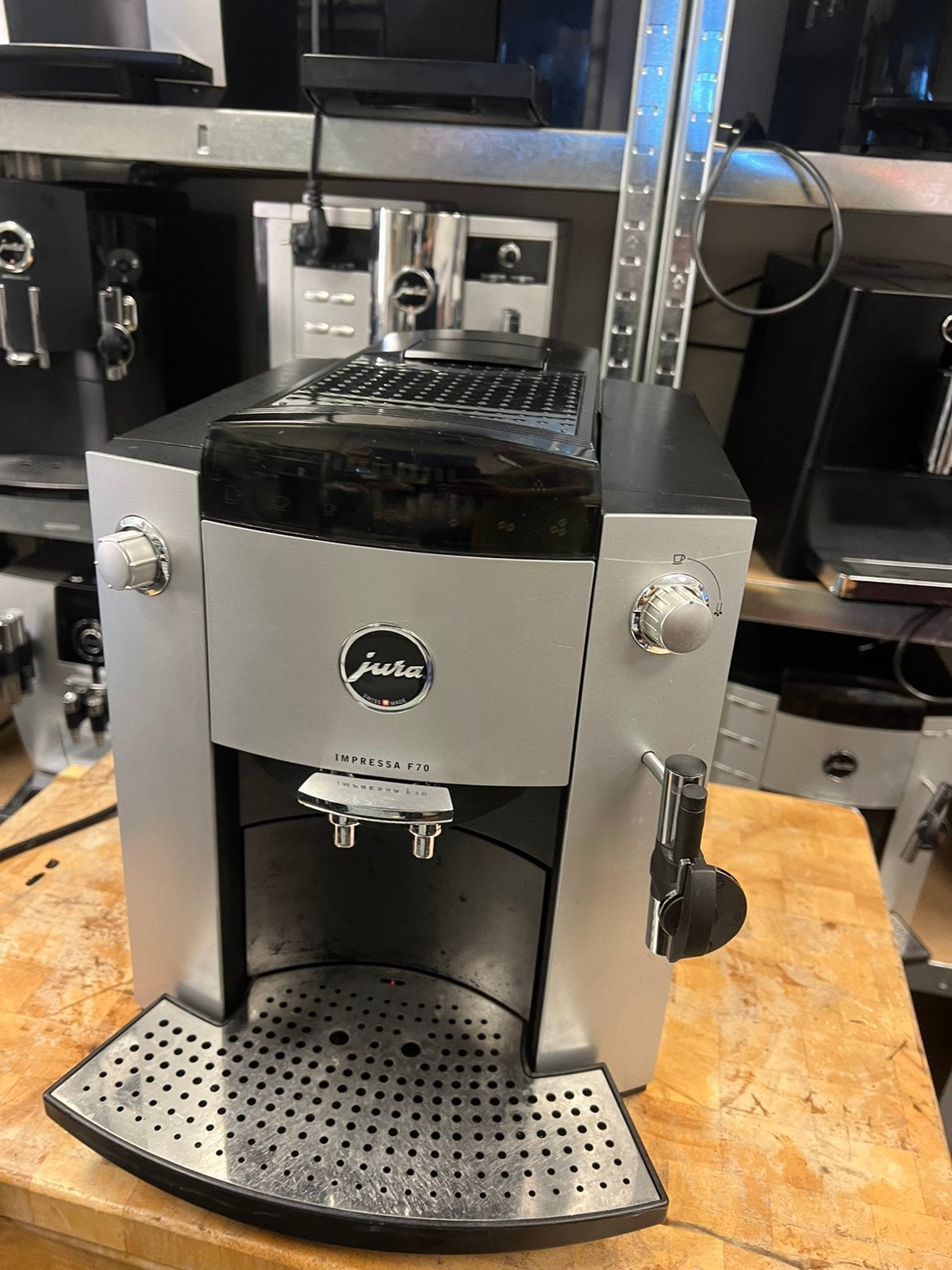 Jura F 70, Kundendienst@jura.com, Koffiemachine, Ophalen of Verzenden, Zo goed als nieuw