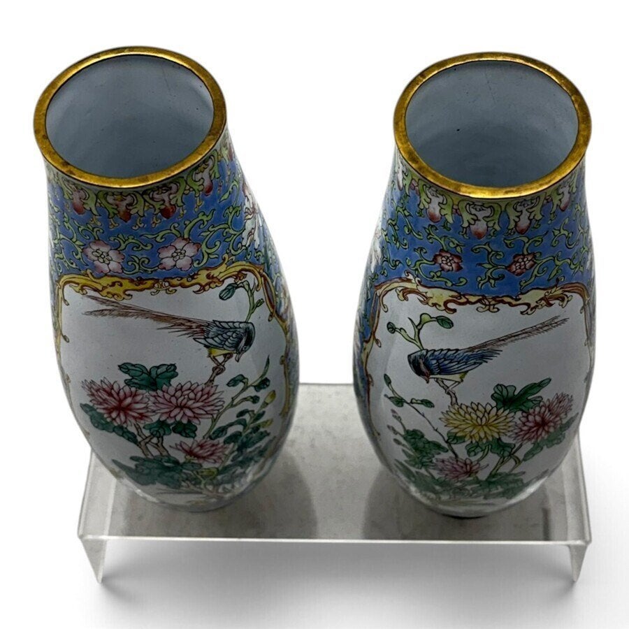 Twee Chinese geëmailleerde vaasjes, Ophalen of Verzenden