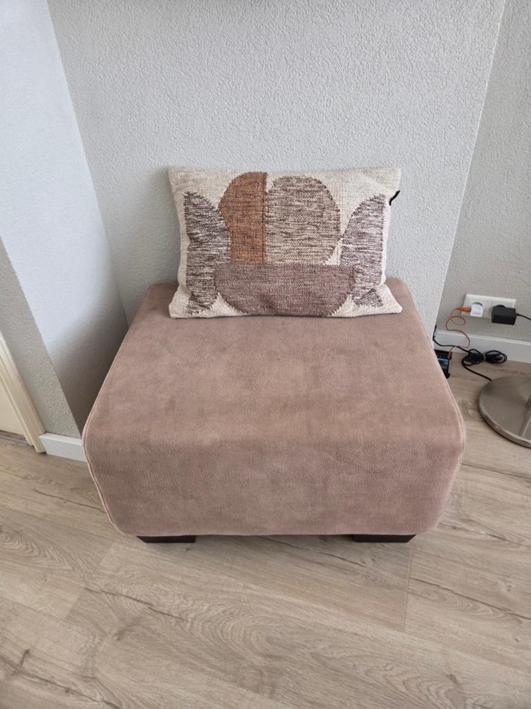 Hocker/poef bruin stof, Ophalen