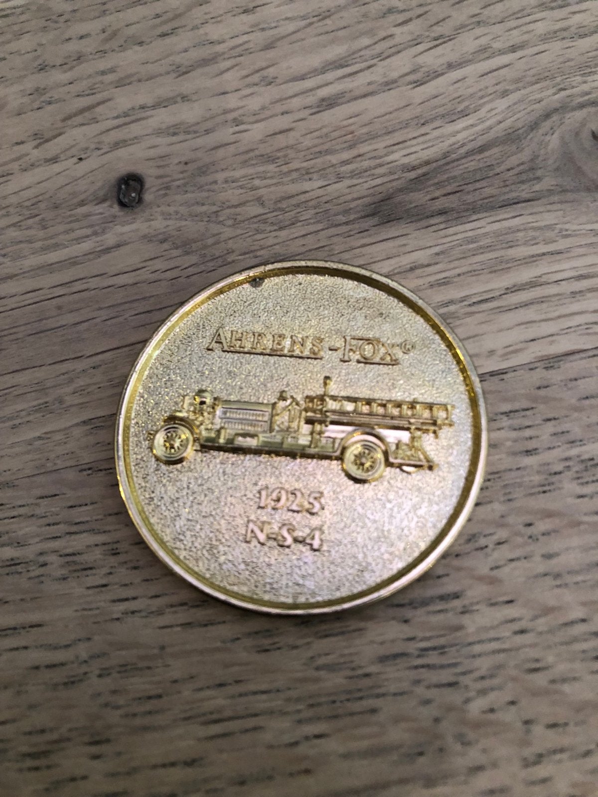 Ahrens-Fox 1925 N-S-4 Brandweerwagen Medaille, Ophalen of Verzenden, Overige materialen, Buitenland