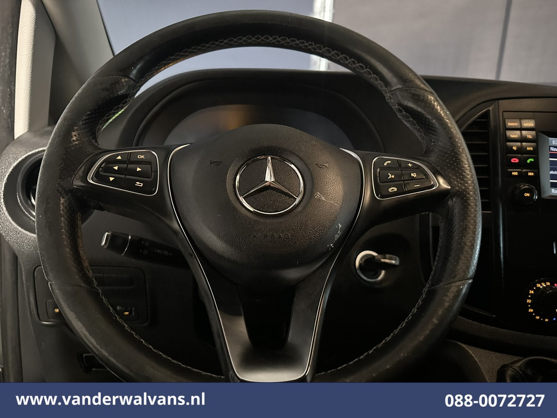Mercedes-Benz Vito 116 CDI 164pk L2H1 Euro6 Airco | Cruiseco, Auto's, Gebruikt, Euro 6, 4 cilinders, 2000 kg