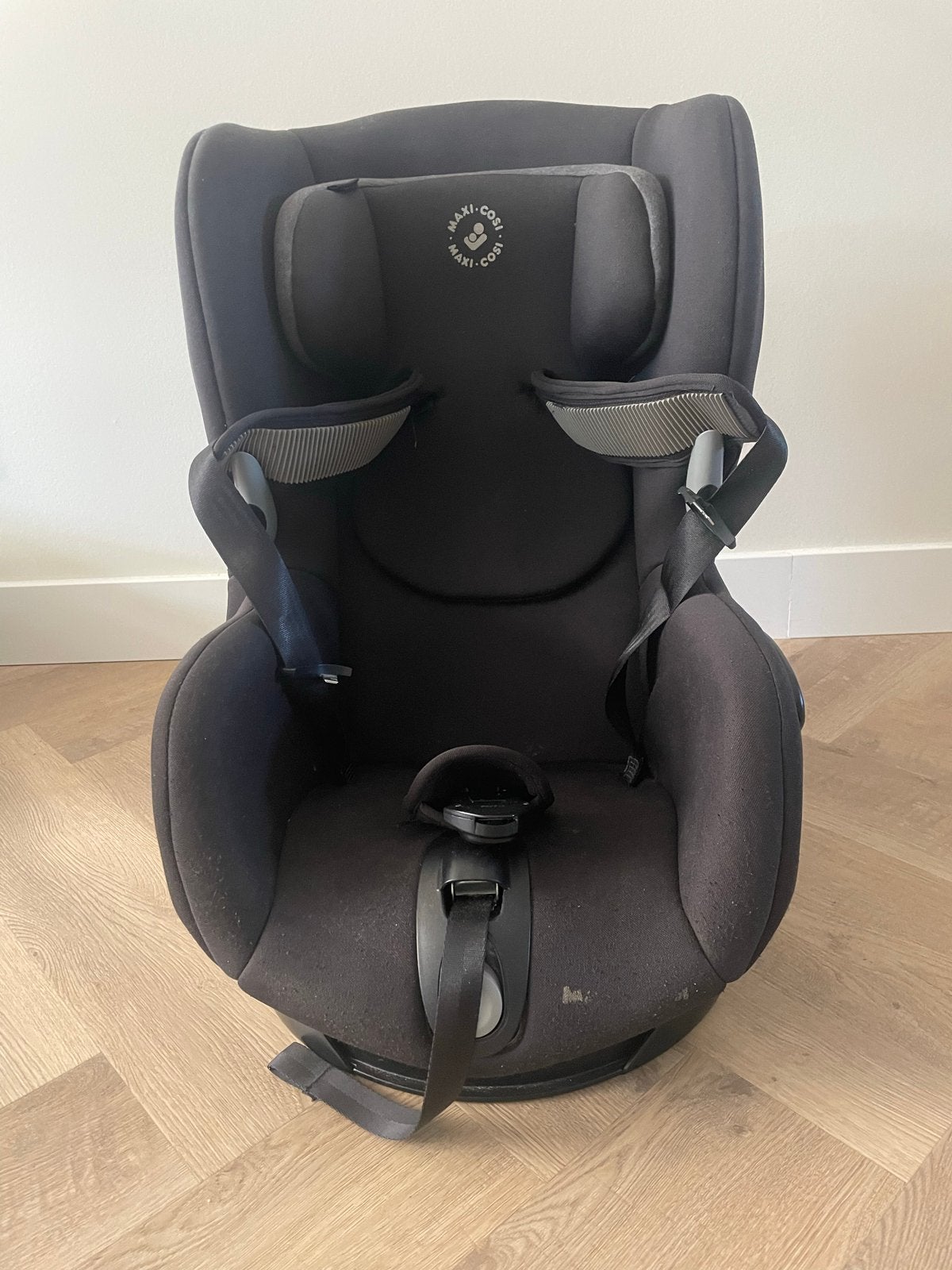 Maxi-Cosi Axiss Isofix Draaibaar Autostoeltje, Kinderen en Baby's, Autostoeltjes, Ophalen, Gebruikt, 9 t/m 18 kg, Zijbescherming