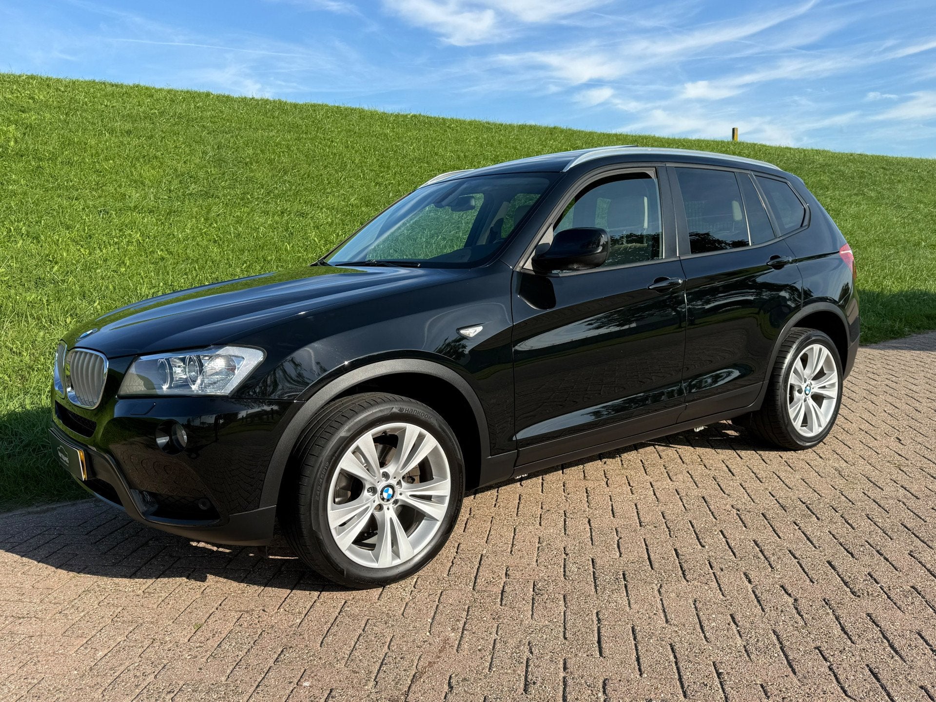 BMW X3 xDrive35i High Executive Panoramisch schuif-/kantelda, Auto's, Automaat, Gebruikt, Beige, 2000 kg