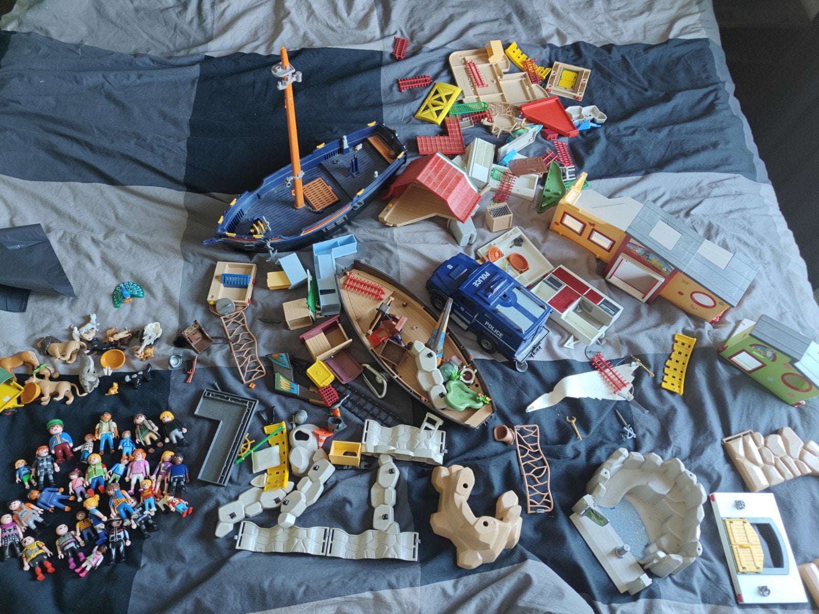 Grote collectie Playmobil: diverse sets, poppetjes en dieren, Ophalen of Verzenden
