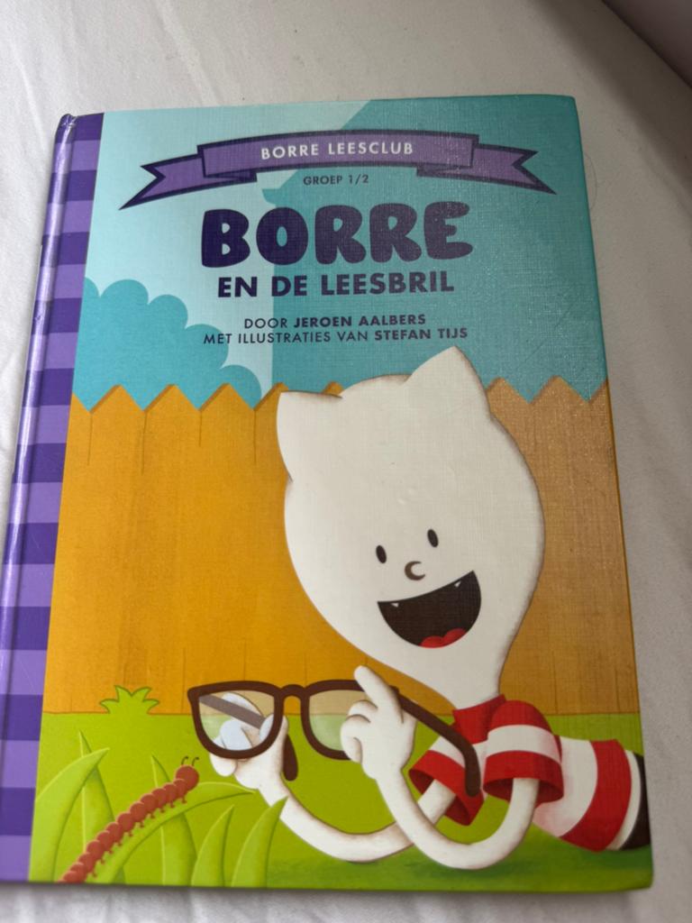 Borre en de leesbril – Jeroen Aalbers, Boeken, Verzenden, Zo goed als nieuw, Fictie algemeen