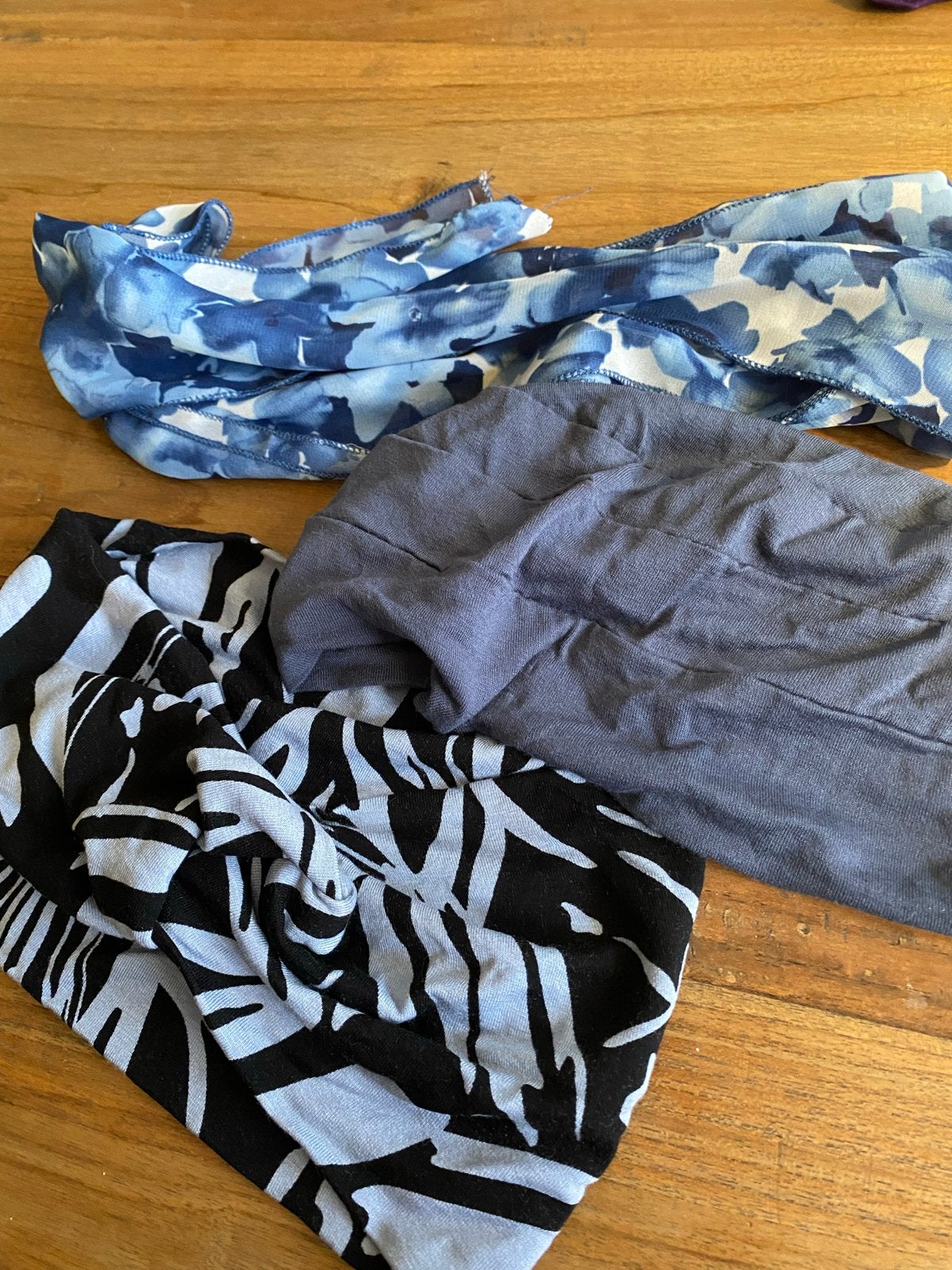 Chemo mutje met band, Kleding | Dames, Mutsen, Sjaals en Handschoenen, Ophalen of Verzenden, Gedragen, Sjaal