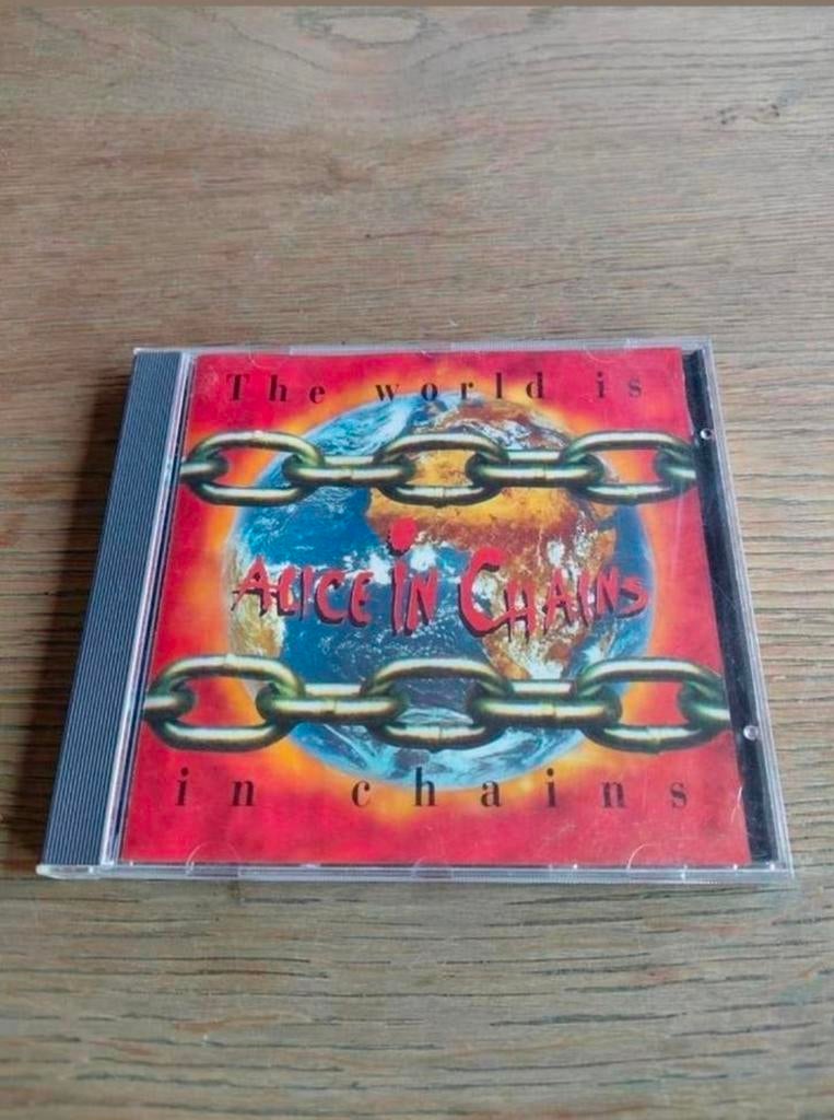 Alice in chains the world is in chains cd., Ophalen of Verzenden, Zo goed als nieuw