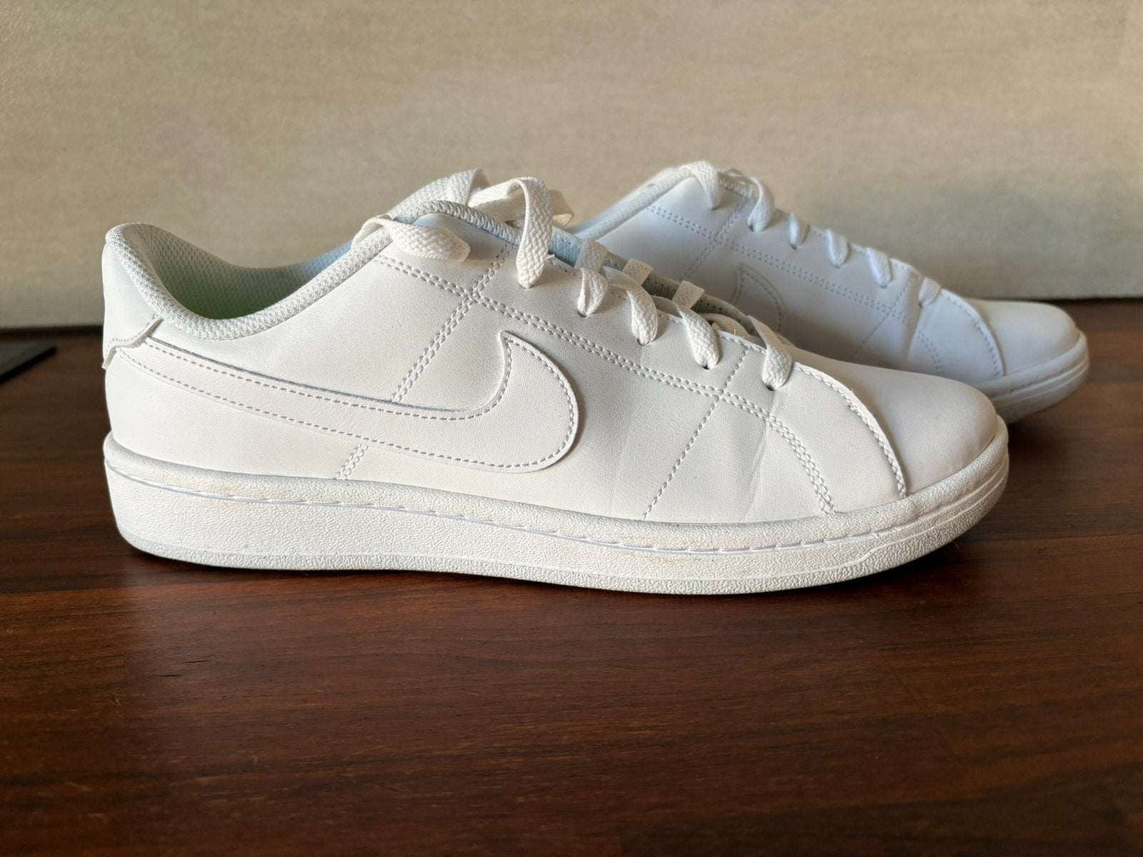 Te koop : Nike Court Royale nieuw, Wit, Nieuw, Ophalen of Verzenden, Sneakers of Gympen