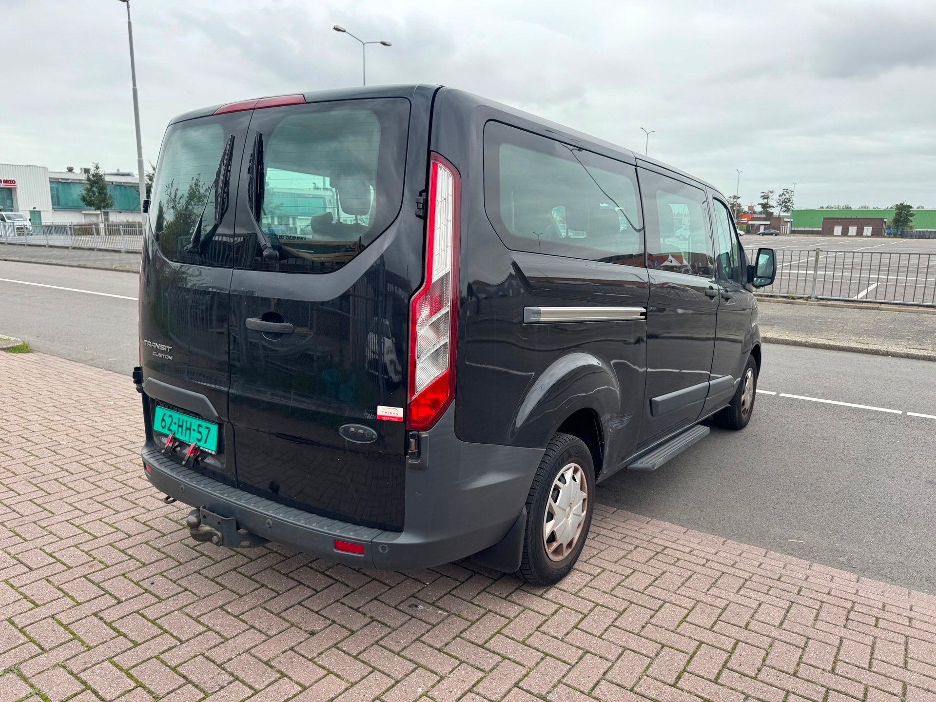 Ford Transit Custom 300 2.2 TDCI L2H1 9 PERSON AIRCO, Auto's, Voorwielaandrijving, Euro 5, 125 pk, Gebruikt