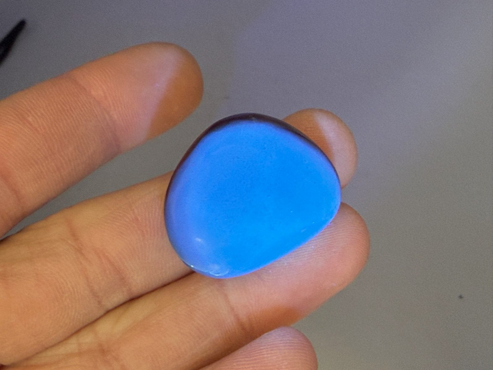 Blauwe Barnsteen Amber Indonesië Uv Actief, Ophalen of Verzenden, Mineraal