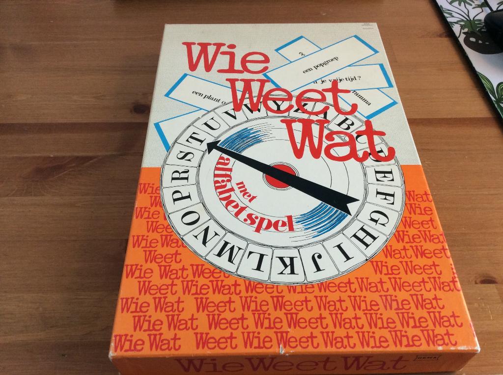 vintage Wie Weet Wat met Alfabet spel Hema (pim pam pet), Ophalen of Verzenden, Gebruikt, HEMA