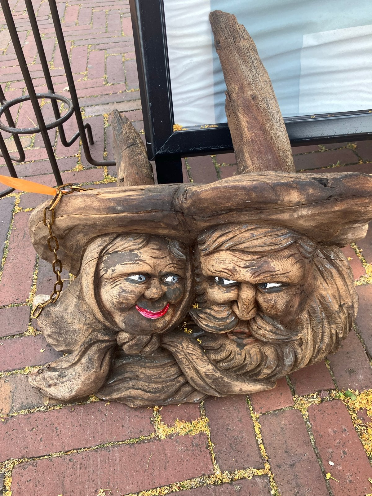 Uniek Houten Beeld: Oude Man en Vrouw, Groep mensen, Ophalen of Verzenden, Handgemaakt, 20 - 50 cm