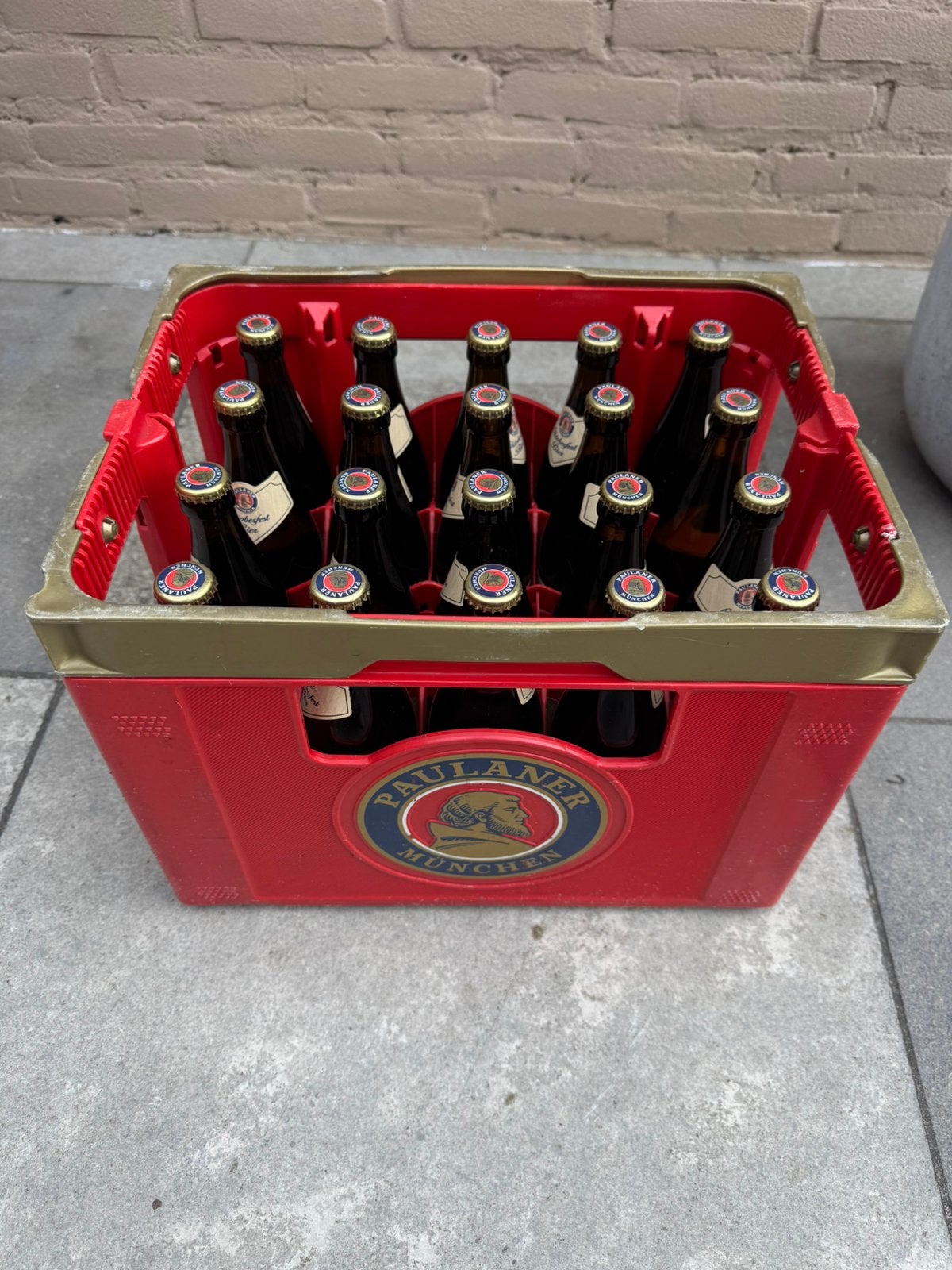 Krat Paulaner oktoberfest bier, Ophalen, Nieuw, Flesje(s), Overige merken