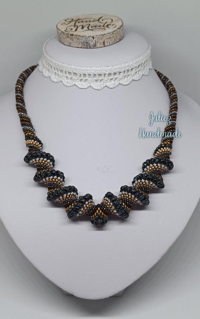 Aparte ketting Cellini spiral Miyuki kralen Juliez Handmade, Ophalen of Verzenden, Nieuw, Goud, Overige materialen