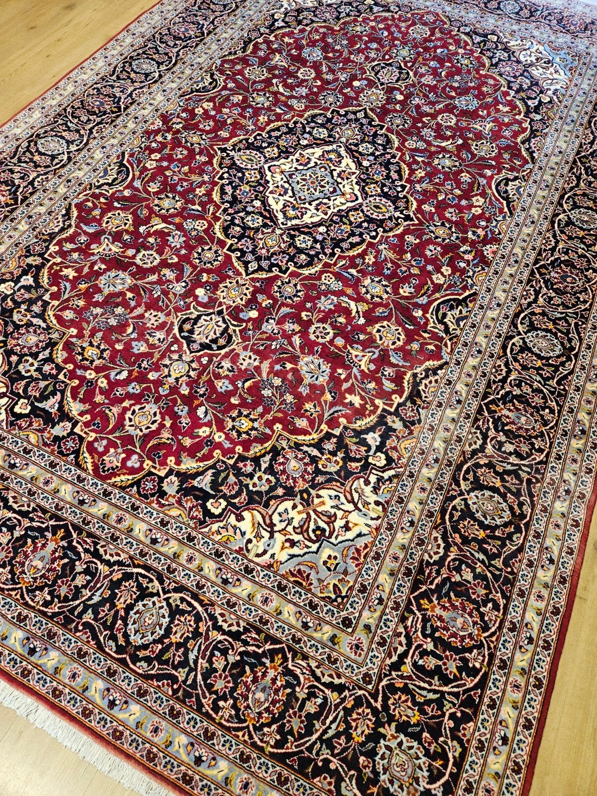 Handgeknoopt perzisch tapijt kashan 335x219, Info@SlatsAntiek.nl, Perzisch, Vof Slats Antiek, Ophalen of Verzenden