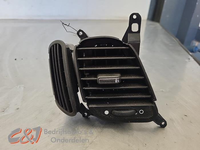 Luchtrooster Dashboard van een Iveco New Daily, Auto-onderdelen, Gebruikt, -, Overige automerken, -