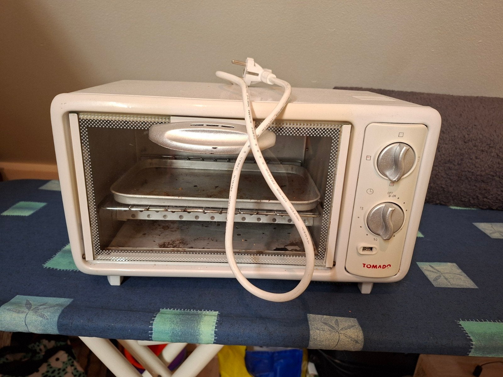 Compacte oven voor caravan of camping - werkt perfect!, Ophalen, Gebruikt