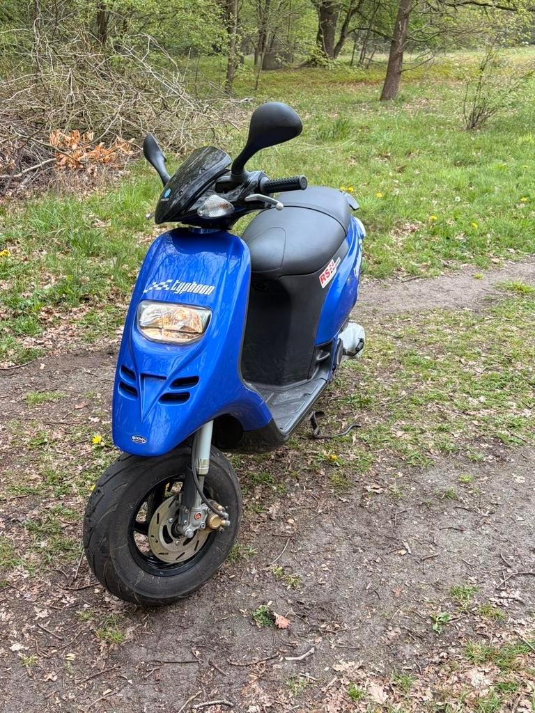 Piaggio typhoon 70cc, Ophalen, Tweetakt, Maximaal 45 km/u, Zo goed als nieuw