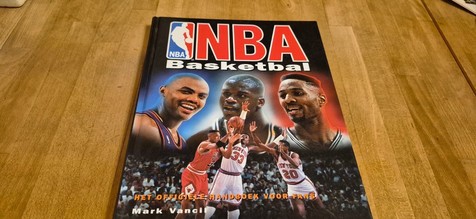 NBA Basketbal: Het Officiële Handboek voor Fans, Ophalen of Verzenden, Zo goed als nieuw, Mark Vancil, Balsport