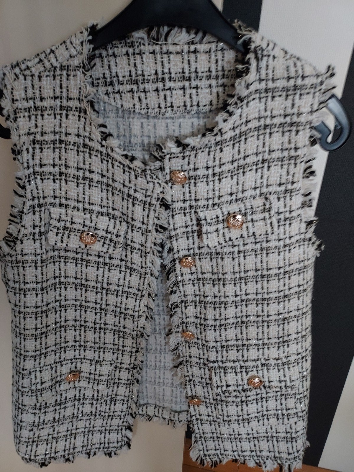 Stijlvol Tweed Gilet met Gouden Knopen, Maat 38/40 (M), Zwart, Ophalen of Verzenden, Onbekend