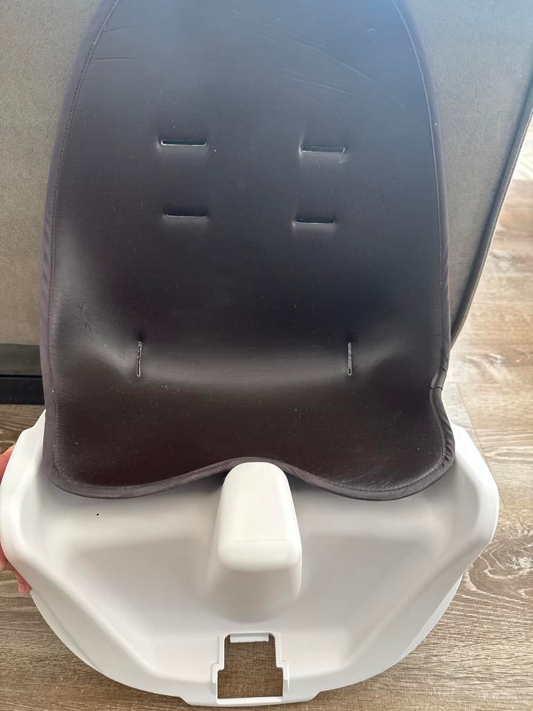 Bloom kinderstoel verhoger, Kinderen en Baby's, Kinderstoelen, Ophalen, Gebruikt, Meegroeistoel, Gordel(s)