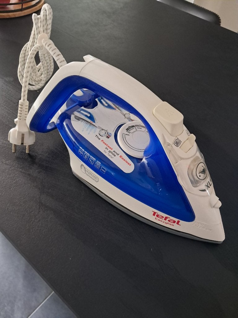 Tefal Stoomstrijkijzer FV3920eo Z.G.A.N. (LEZEN), Witgoed en Apparatuur, Ophalen of Verzenden, Zo goed als nieuw, Strijkijzer met snoer