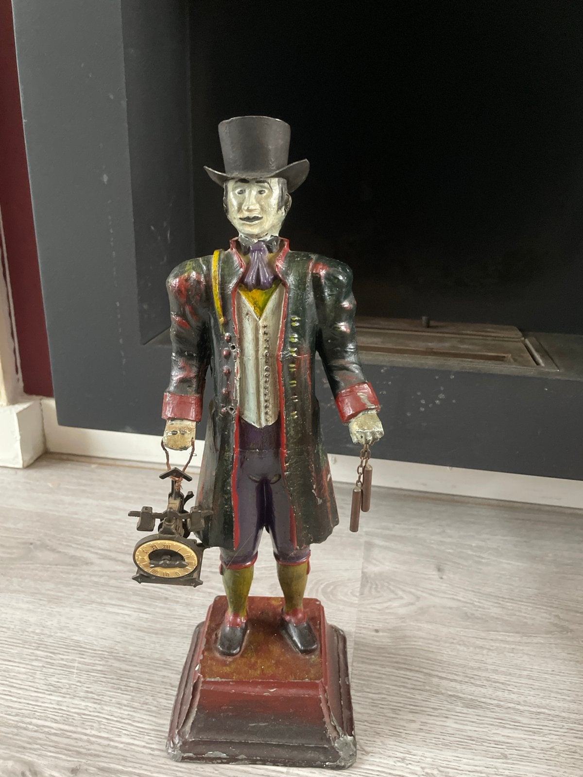 Antieke gietijzeren figuur met klok en gewichten, Ophalen of Verzenden