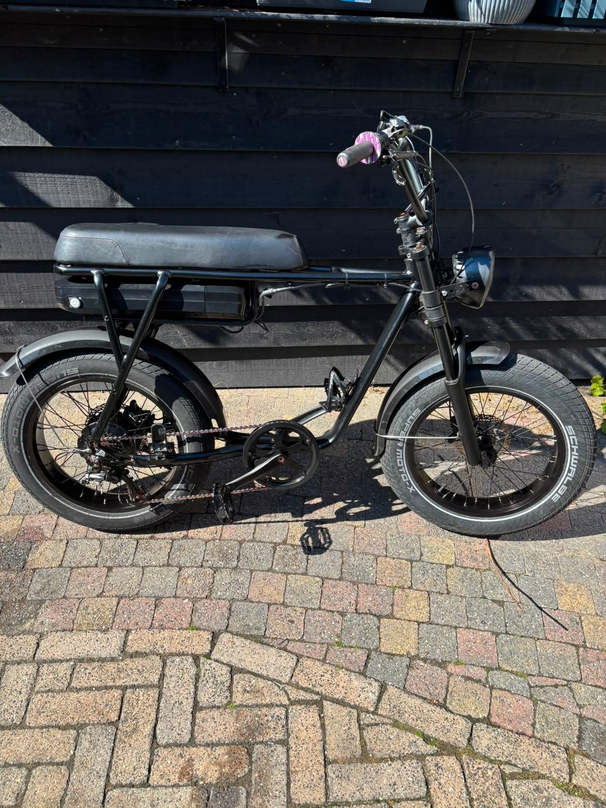 zo goed als nieuwe eb2 fatbike, Ophalen