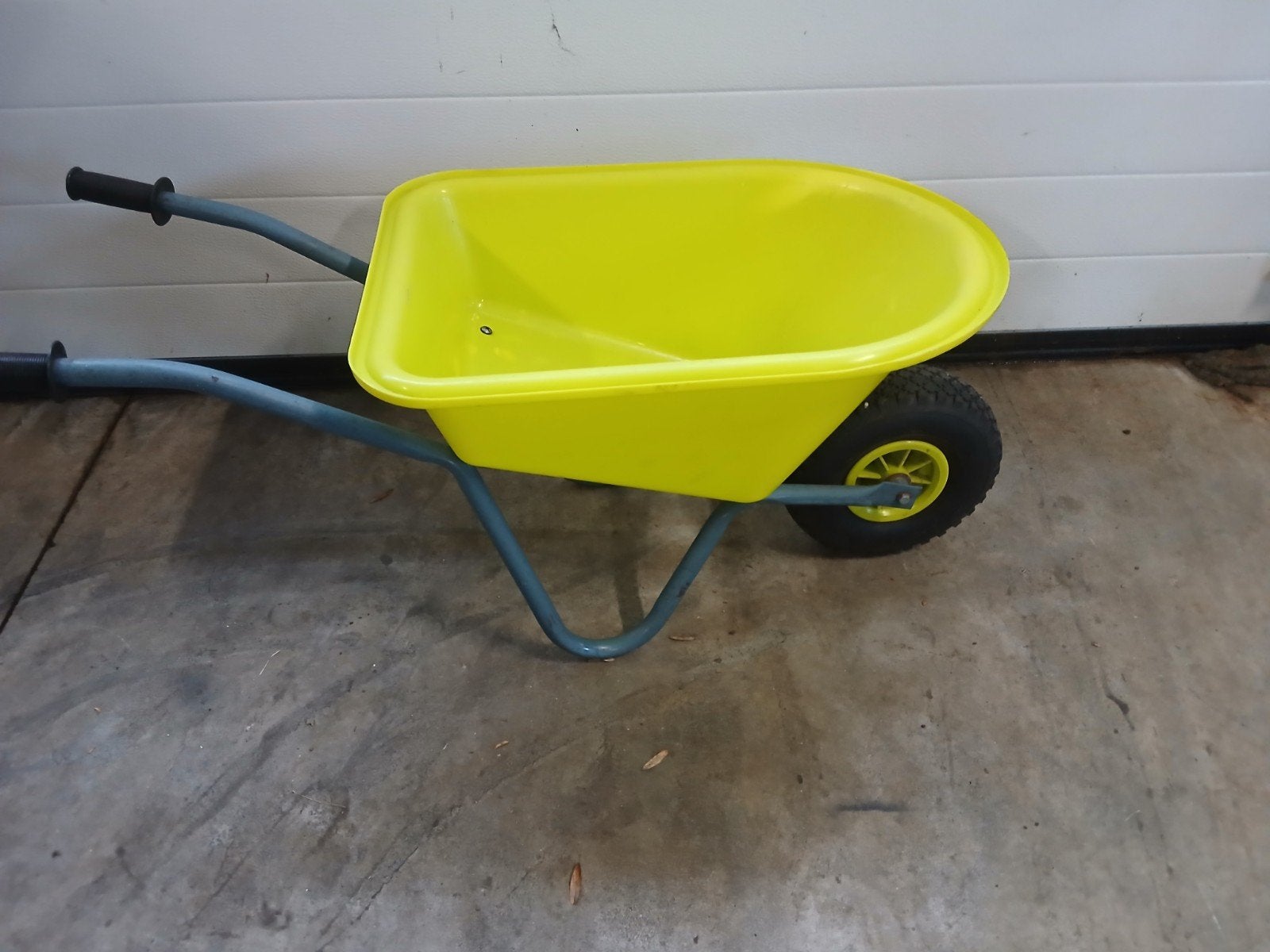 Zeer nette Berg kinder kruiwagen, Ophalen, Zo goed als nieuw, Jongen of Meisje