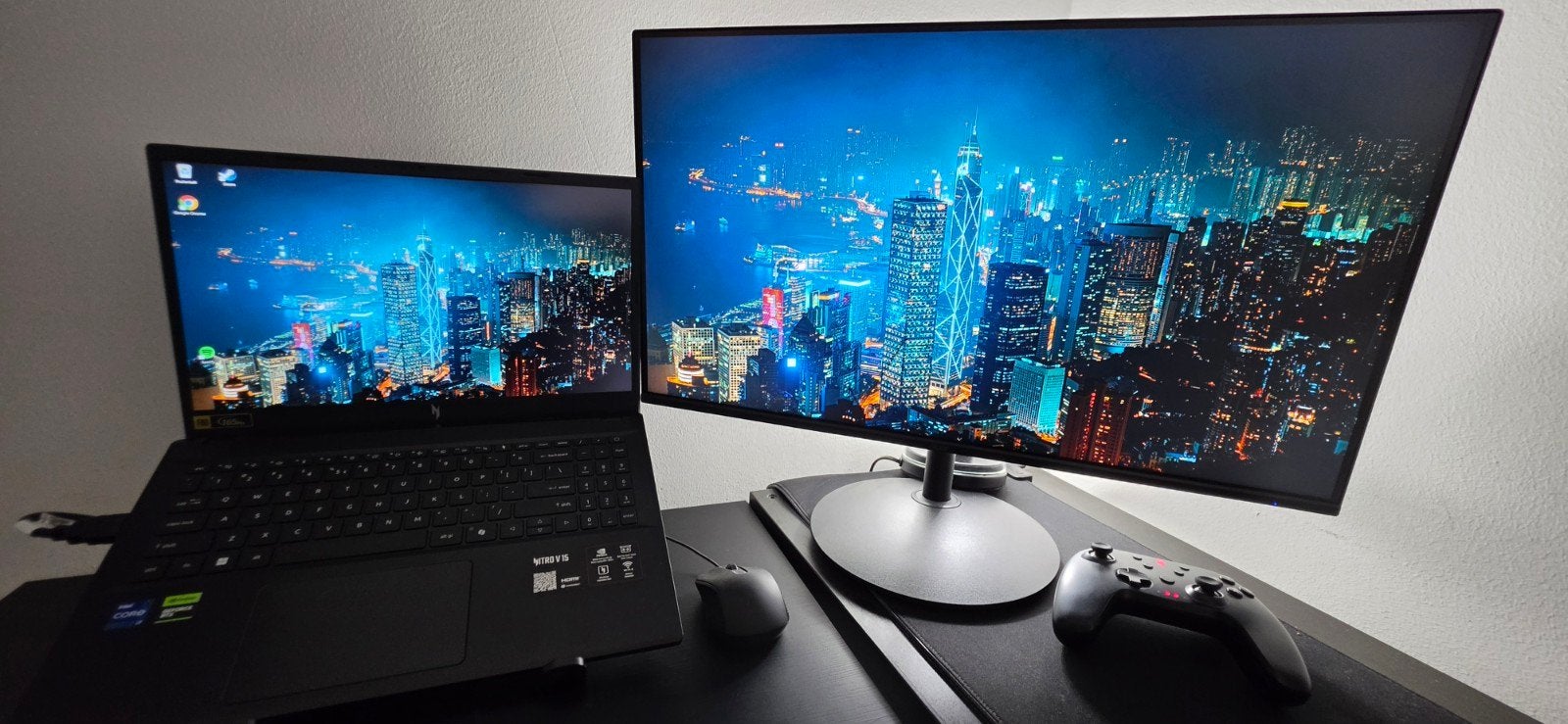 Foto 2 van Acer Nitro V 15 Gaming Laptop - NVIDIA RTX 5060