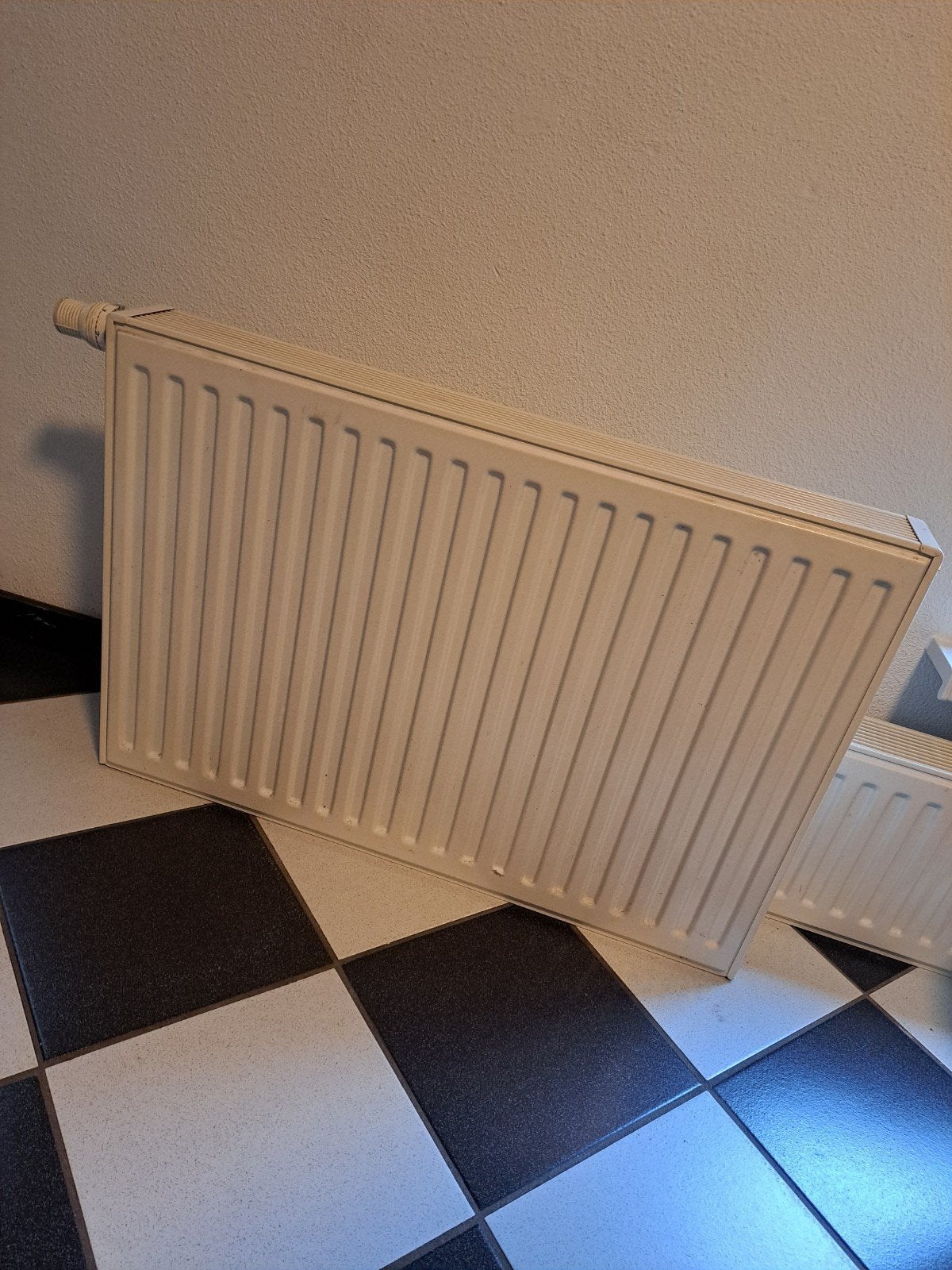 Radiator 88 cm breed en 60 cm hoog, Ophalen, 30 tot 80 cm, Gebruikt, Radiator