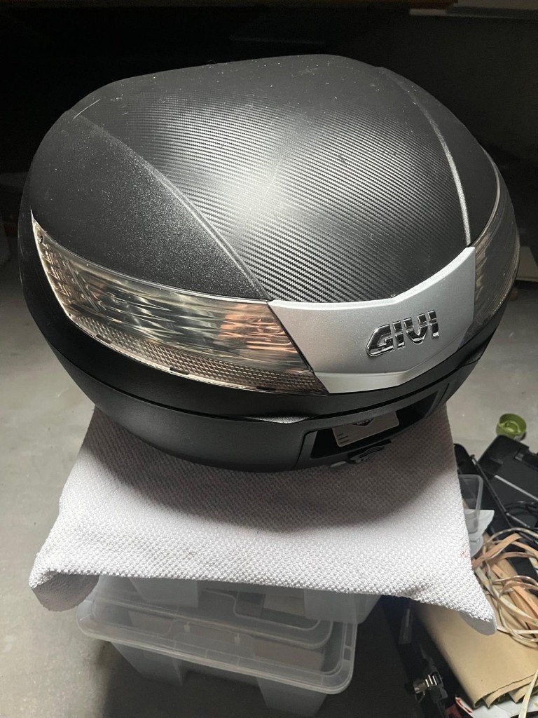 GIVI Top koffer motor komt van een Kawasaki er/6f af, Ophalen, Gebruikt