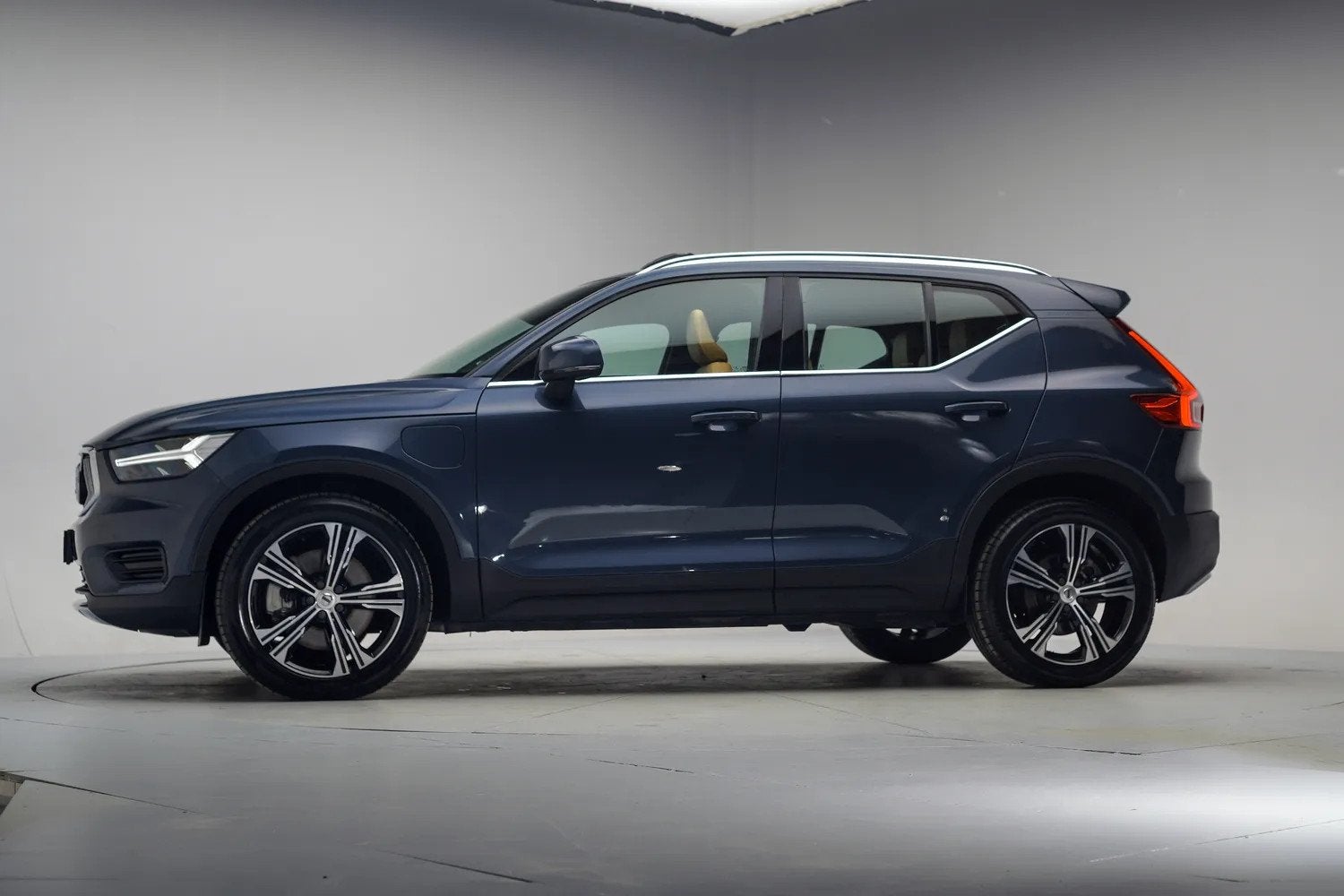 Volvo XC40 T5 Recharge Inscription Luxe Aut. [ Panorama Harm, Auto's, Leder, Bedrijf, Hybride Elektrisch/Benzine, 3 cilinders