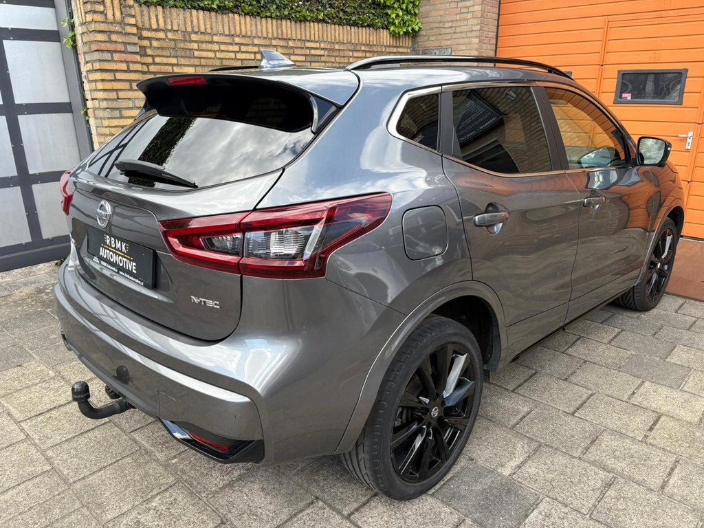 Nissan Qashqai 1.3 DIG-T N-Tec, Auto's, Nissan, Gebruikt, Zwart, 4 cilinders, 1290 kg