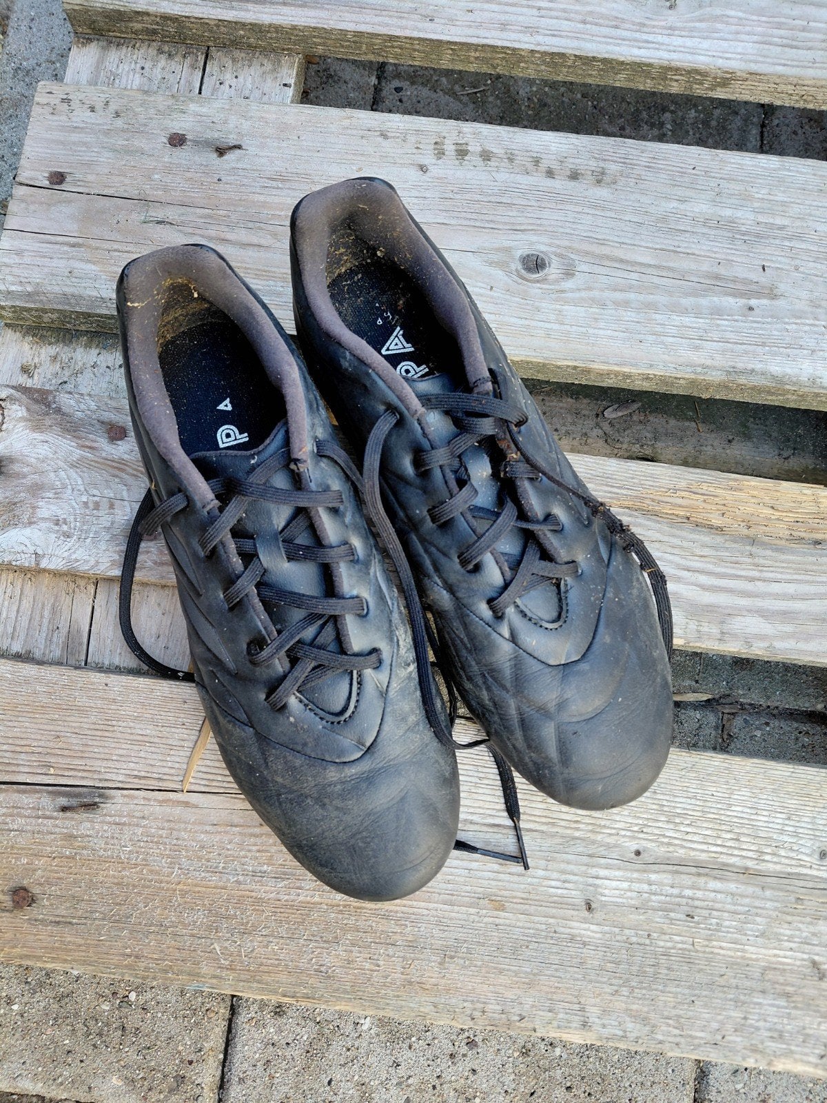 Adidas voetbalschoenen, Overige typen, Zo goed als nieuw, Overige sporten, Ophalen