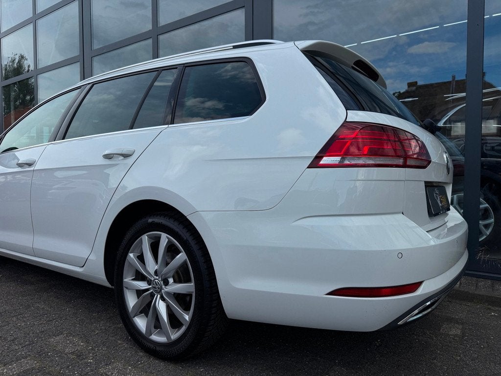 Volkswagen Golf 1.5 TSI Highline Automaat, Voorwielaandrijving, Zwart, 4 cilinders, 150 pk