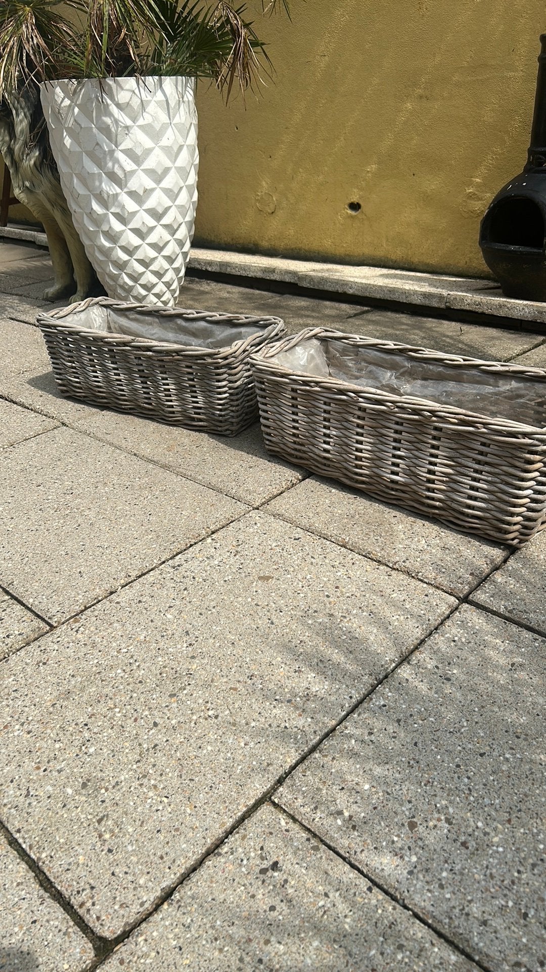 Plantenbak rotan set 2 stuks 60x24x20 cm, Tuin en Terras, Bloembakken en Plantenbakken, Ophalen, Zo goed als nieuw, Rond