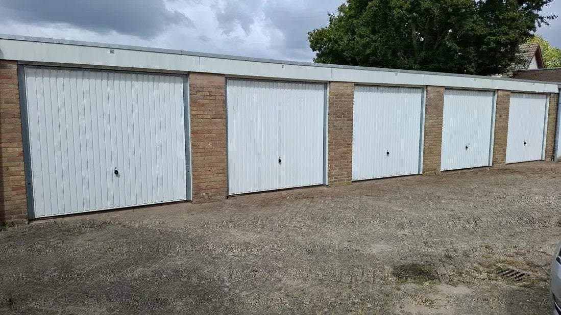 Garagebox van 19 m2 te huur in Emmen!, Ophalen of Verzenden