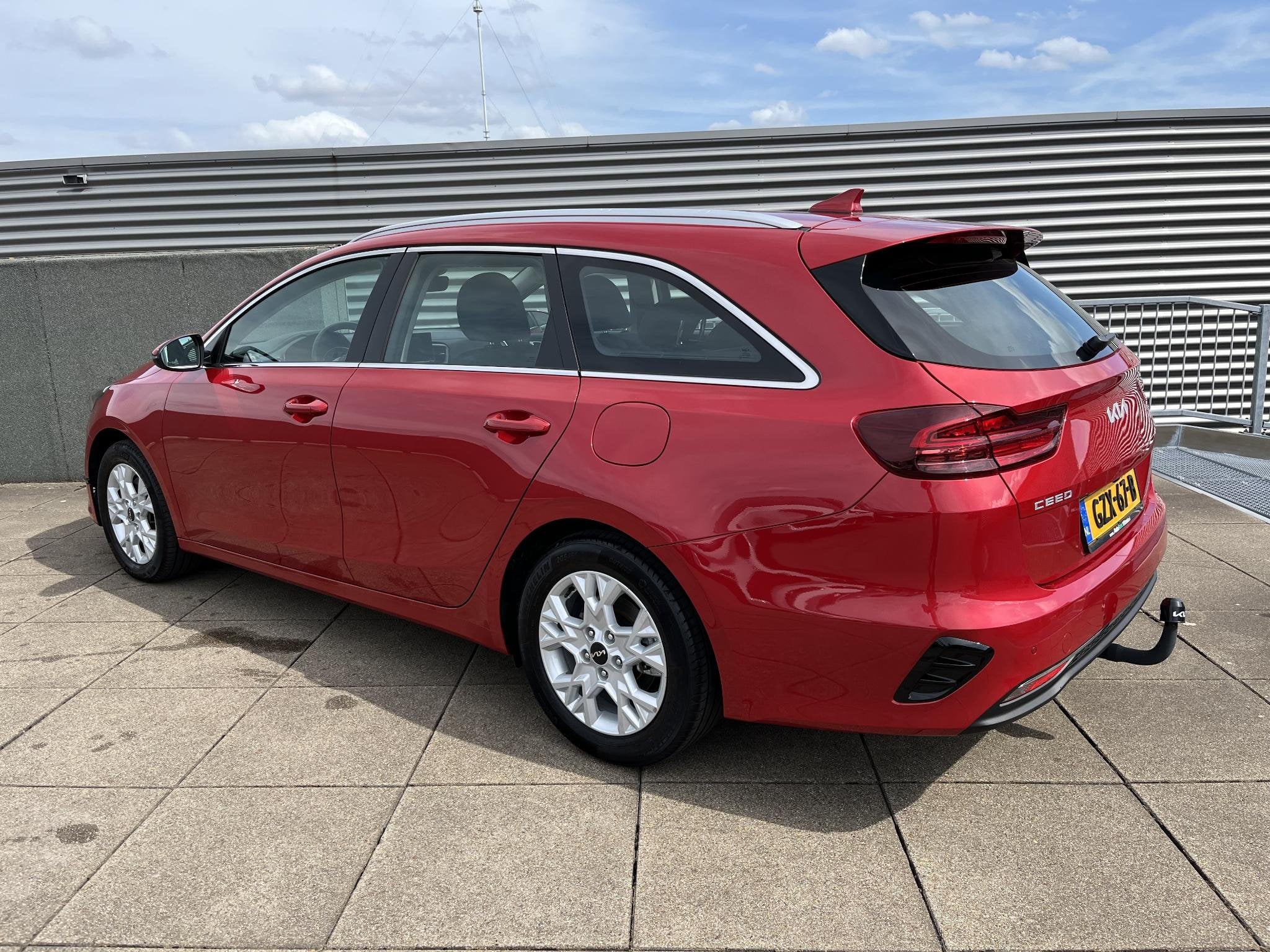 Kia Ceed Sportswagon 1.5 T-GDi DynamicLine 6-Versn NETTO DEA, Voorwielaandrijving, Stof, Gebruikt, 610 kg