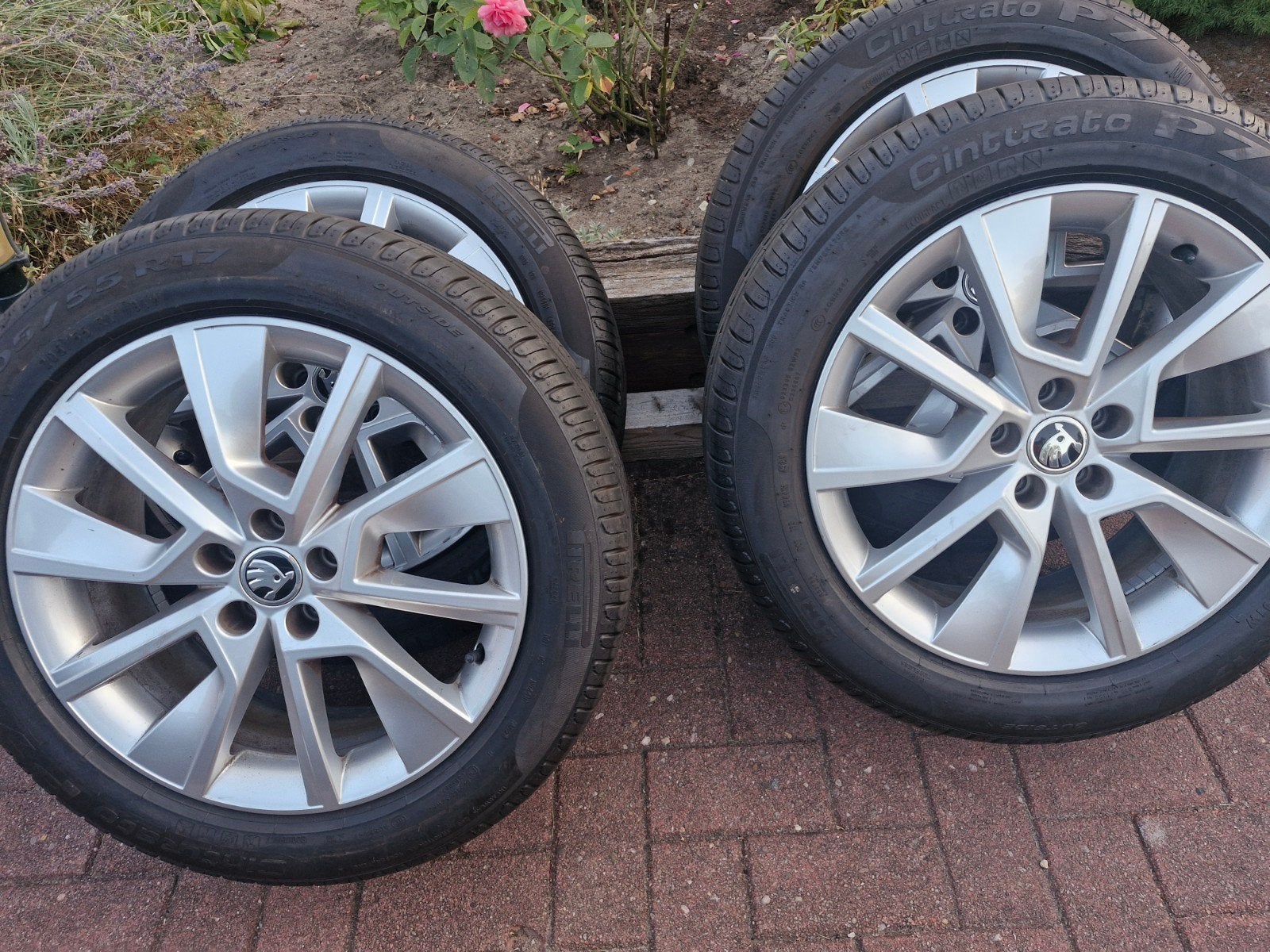 17 inch Velgen Skoda Kamiq  ZGAN, Auto-onderdelen, Banden en Velgen, Ophalen, 17 inch, 205 mm, Zomerbanden