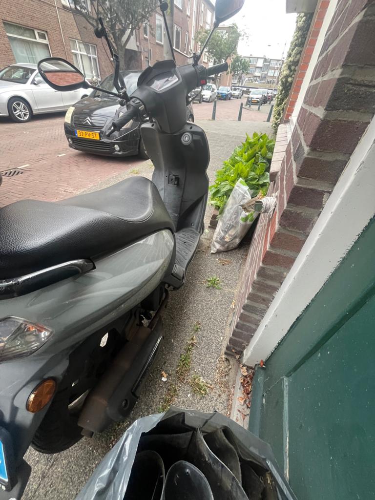 Peugeot kisbee 2011 4 takt, Fietsen en Brommers, Scooters | Peugeot, Ophalen, Gebruikt, Benzine, Overige modellen