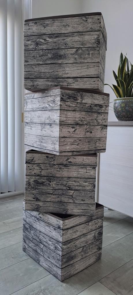Vier manden voor de Ikea Kallax vakkenkast., Huis en Inrichting, Kasten | Boekenkasten, Ophalen, 50 tot 100 cm, Zo goed als nieuw
