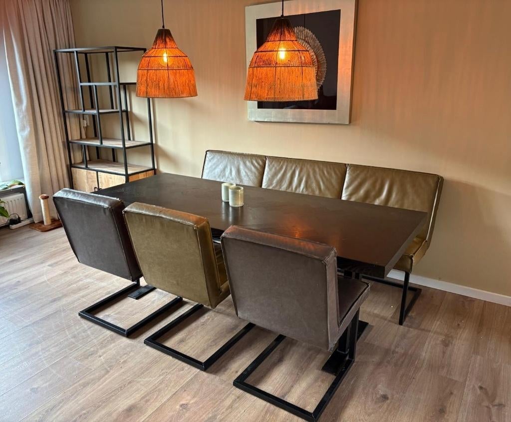 Loods 5 eetkamerset 210x90 + bank + 3 lederen stoelen, Huis en Inrichting, Ophalen, Industrieel modern zwart eiken metaal leder Loods 5