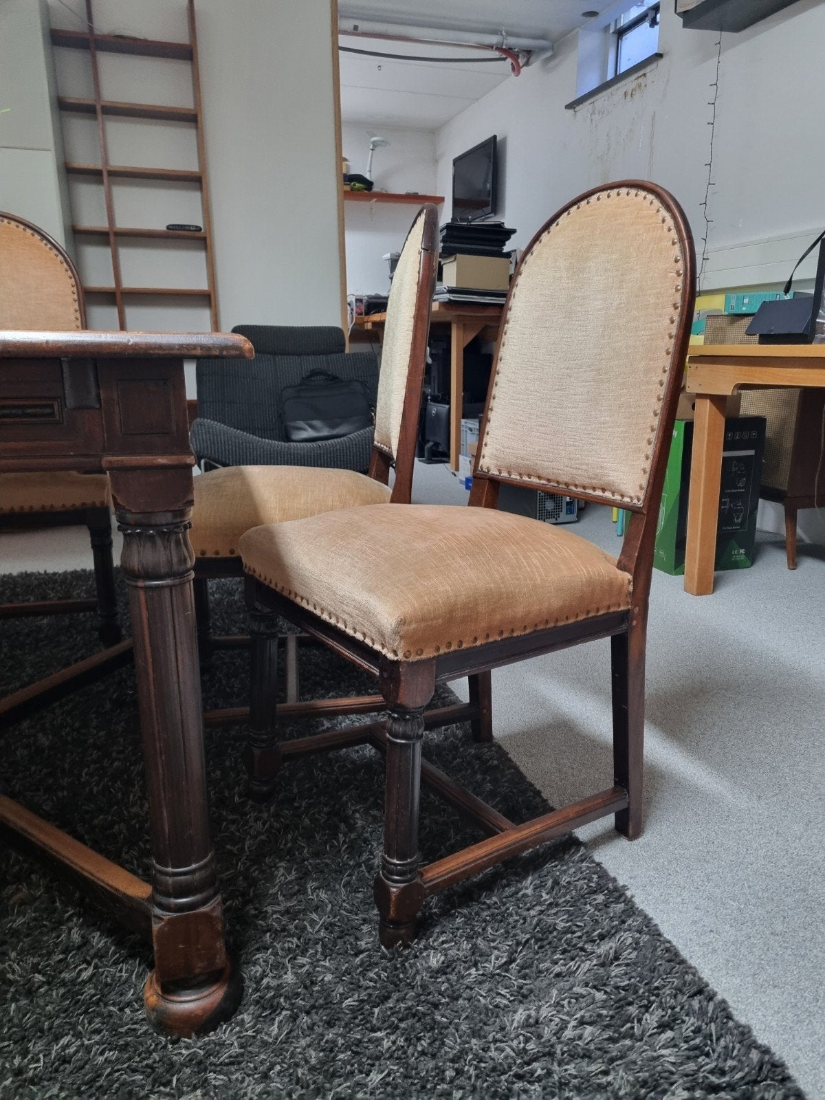 Uitschuifbare eettafel met 6 stoelen, Ophalen