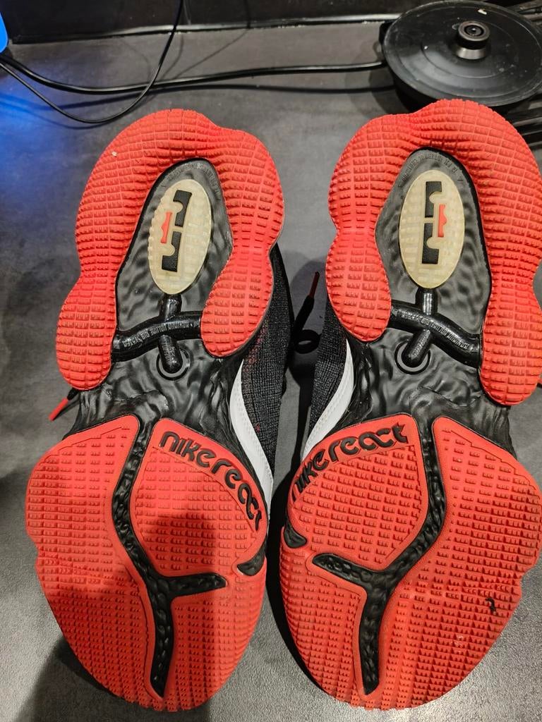 Zwart/rode hoge Nike LeBron James Limited, Ophalen of Verzenden