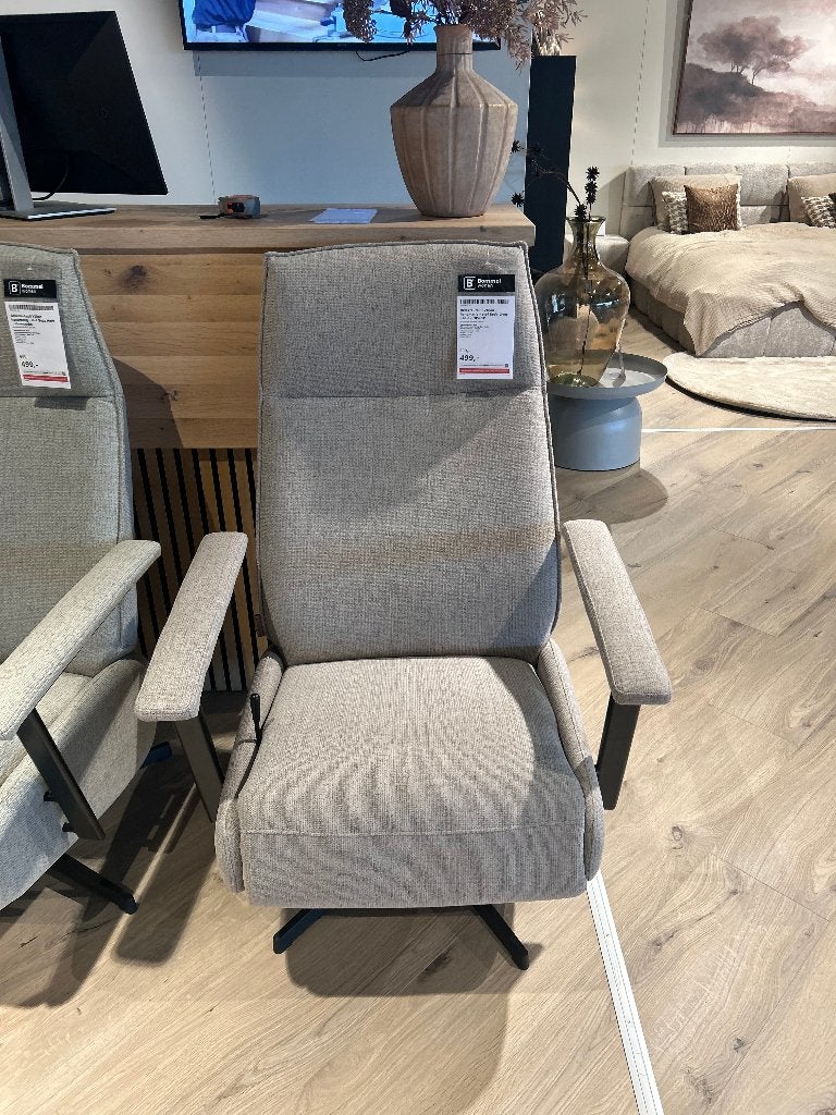 Relaxfauteuil VILLon, Huis en Inrichting, Ophalen, 100 tot 125 cm, Zo goed als nieuw, 75 tot 100 cm