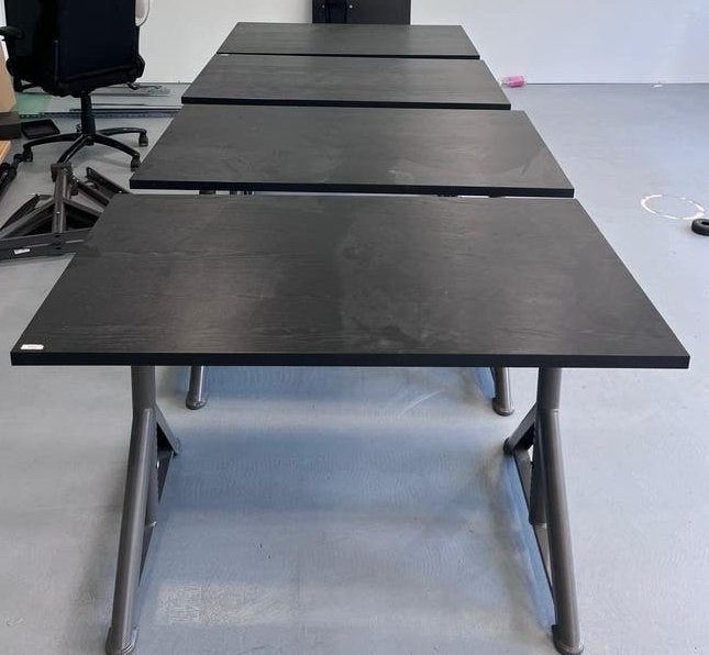 Zwarte Ikea Idasen bureaus - hoogte verstelbaar - 6 stuks, Ophalen, Ikea, Gebruikt, Ikea