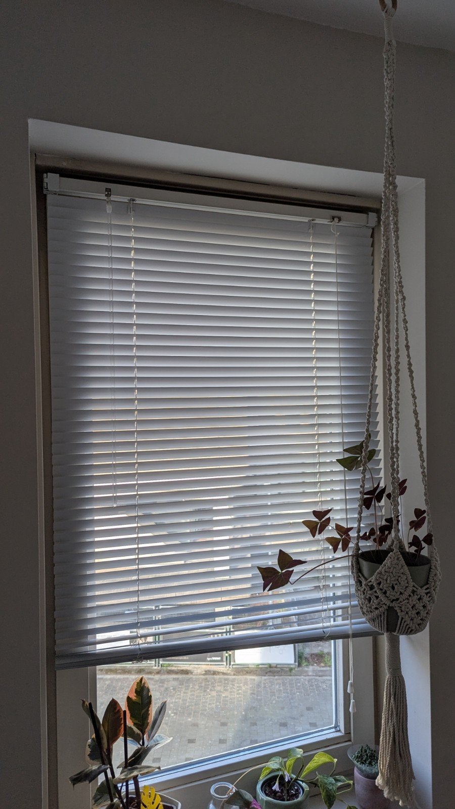 Grijze Aluminium Jaloezieën  75 cm breed (7 stuks), Ophalen of Verzenden, Gebruikt, Grijs