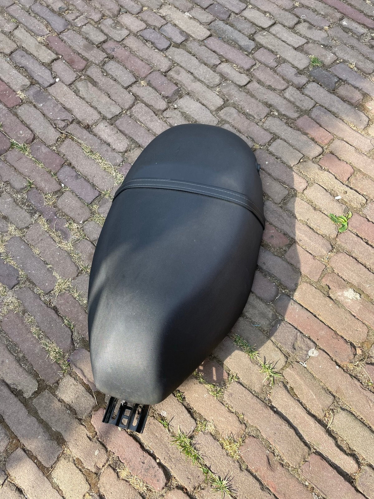 Zadel Piaggio Zip - Comfortabel en in goede staat, Fietsen en Brommers, Brommeronderdelen | Scooters, Ophalen, Gebruikt, Zadel