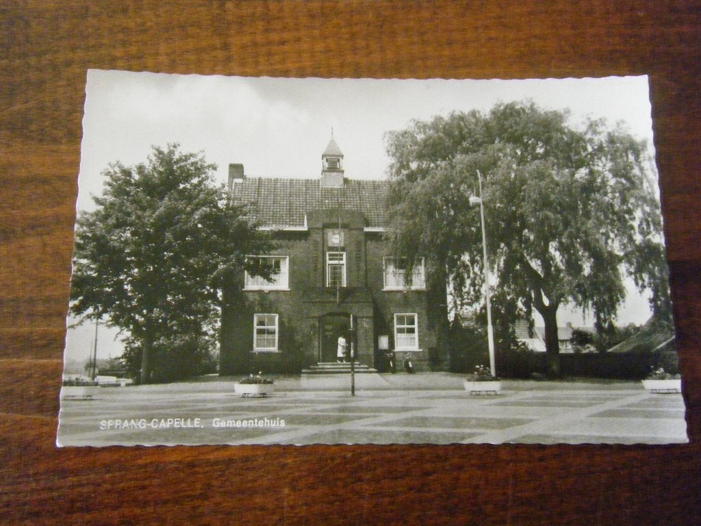 X31 - Sprang-Capelle - Gemeentehuis - Mooi/Oud, Ophalen of Verzenden, 1940 tot 1960, Noord-Brabant